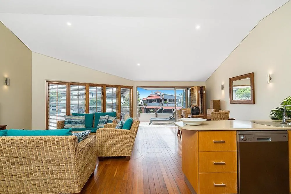 Byron Bay Accom - Pipis Apartment 2 - 2/2 Fletcher